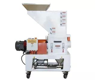 塑料加工怎能少了它们 多家辅助设备齐亮相